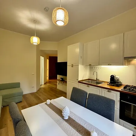 Zen Garden - Netflix, Wi-fi E Relax Apartment Lido di Ostia